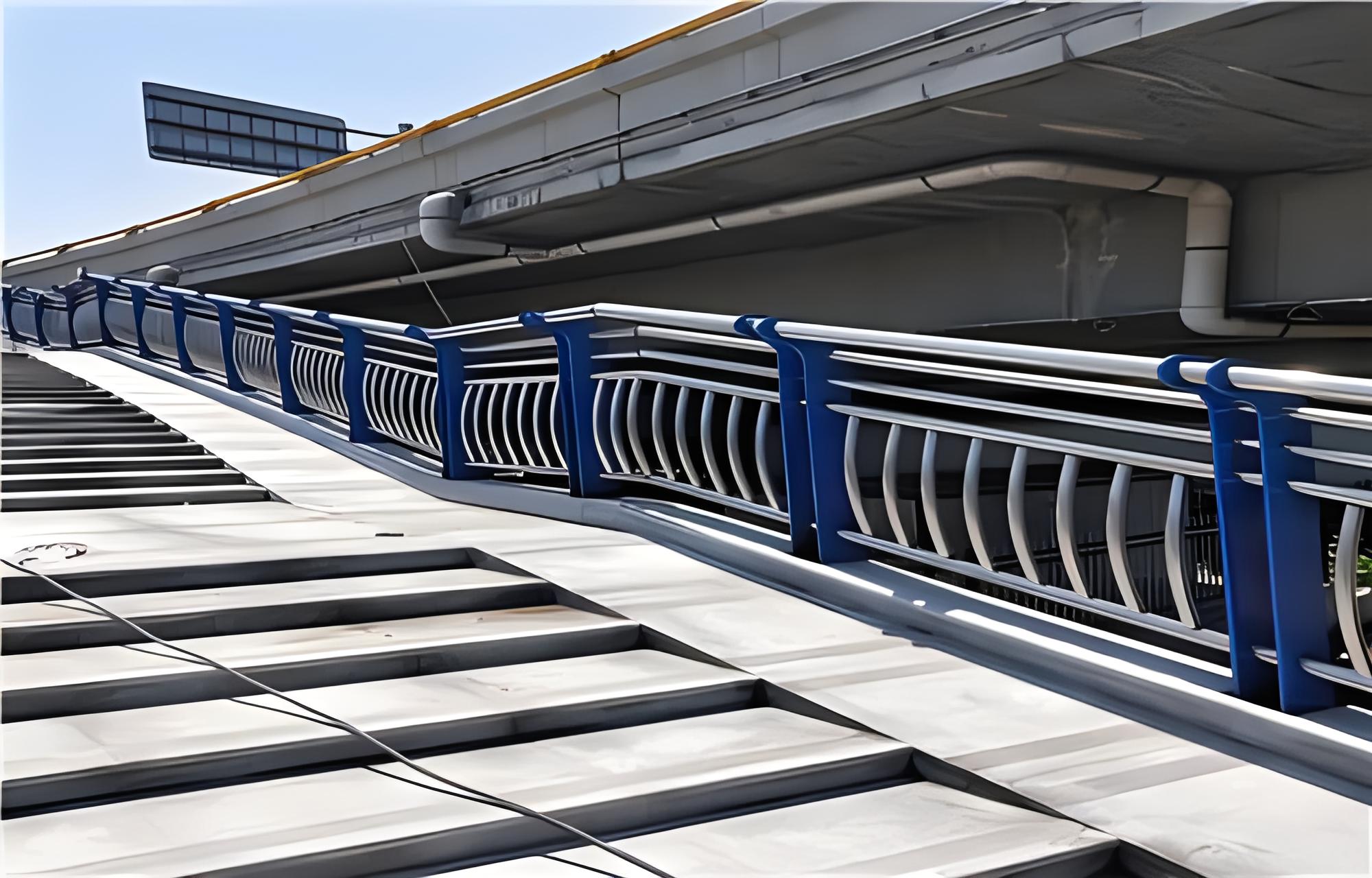 武威不锈钢桥梁护栏维护方案：确保安全，延长使用寿命